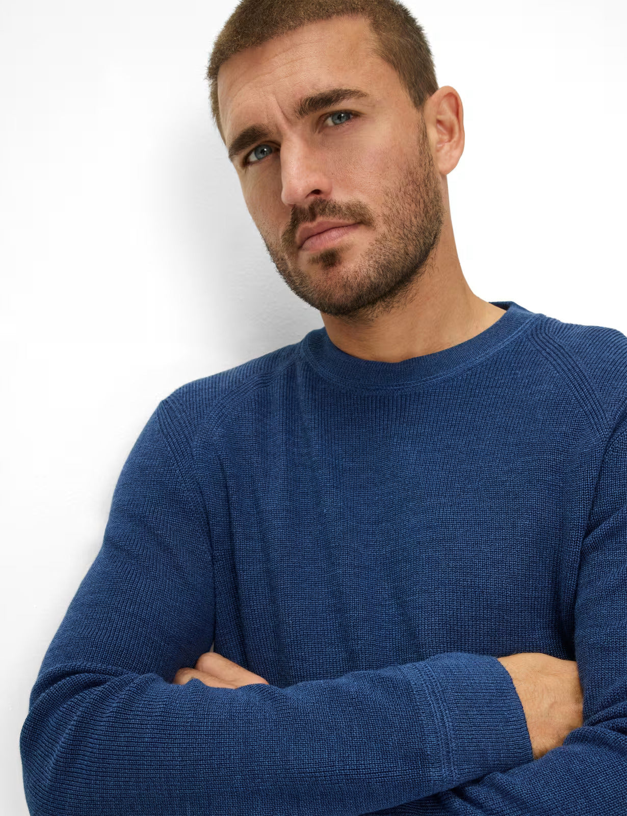 圓領長袖套頭毛衣