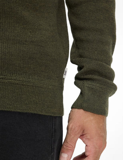 圓領長袖套頭毛衣