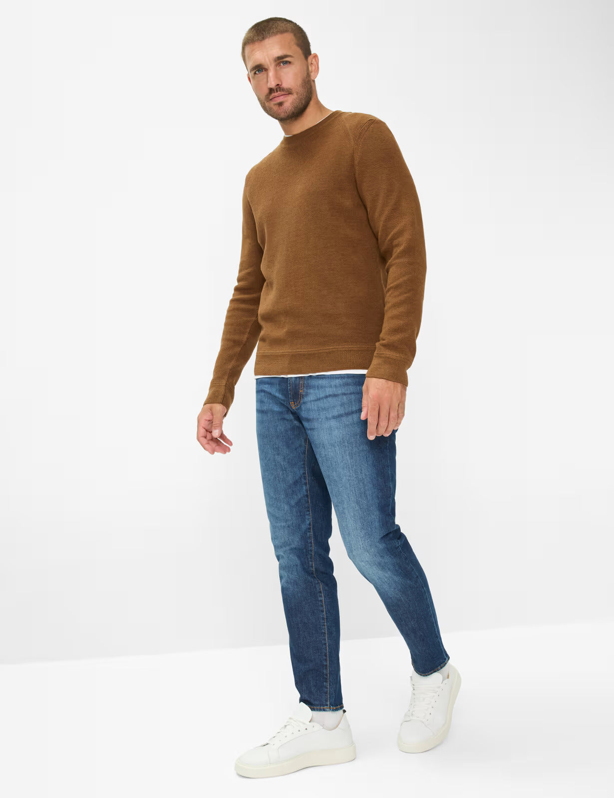 圓領長袖套頭毛衣