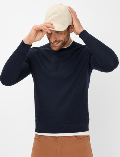 圓領長袖針織上衣