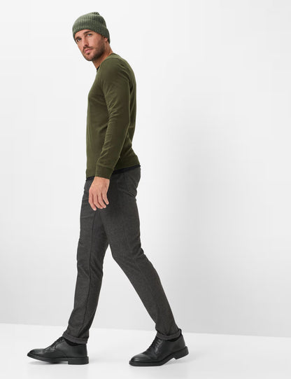 圓領長袖套頭毛衣