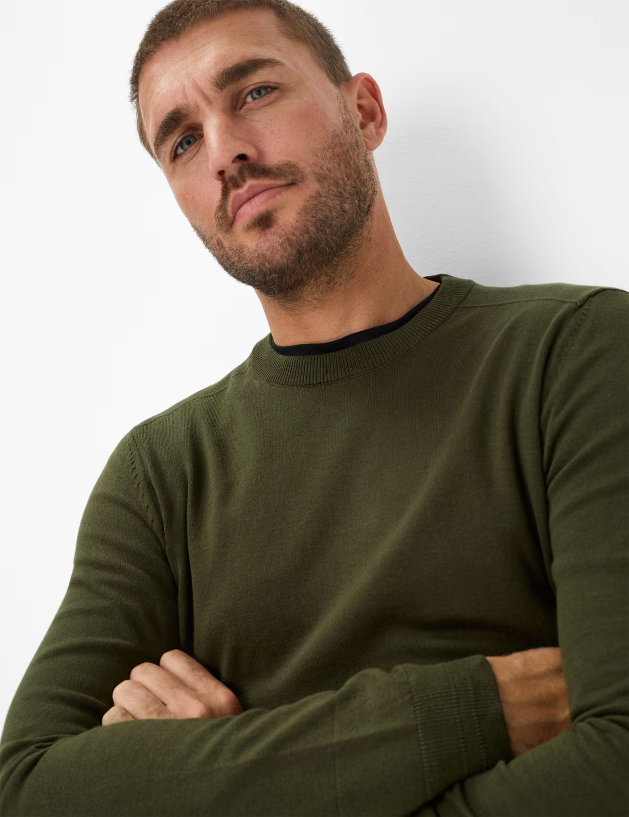 圓領長袖套頭毛衣