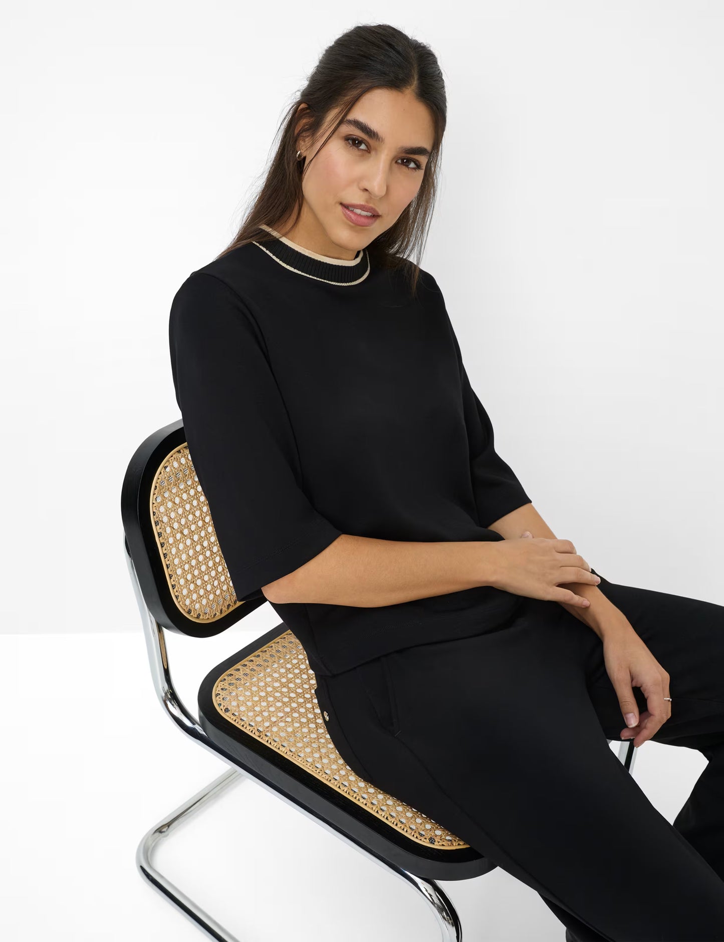 撞色飾邊高領休閒上衣