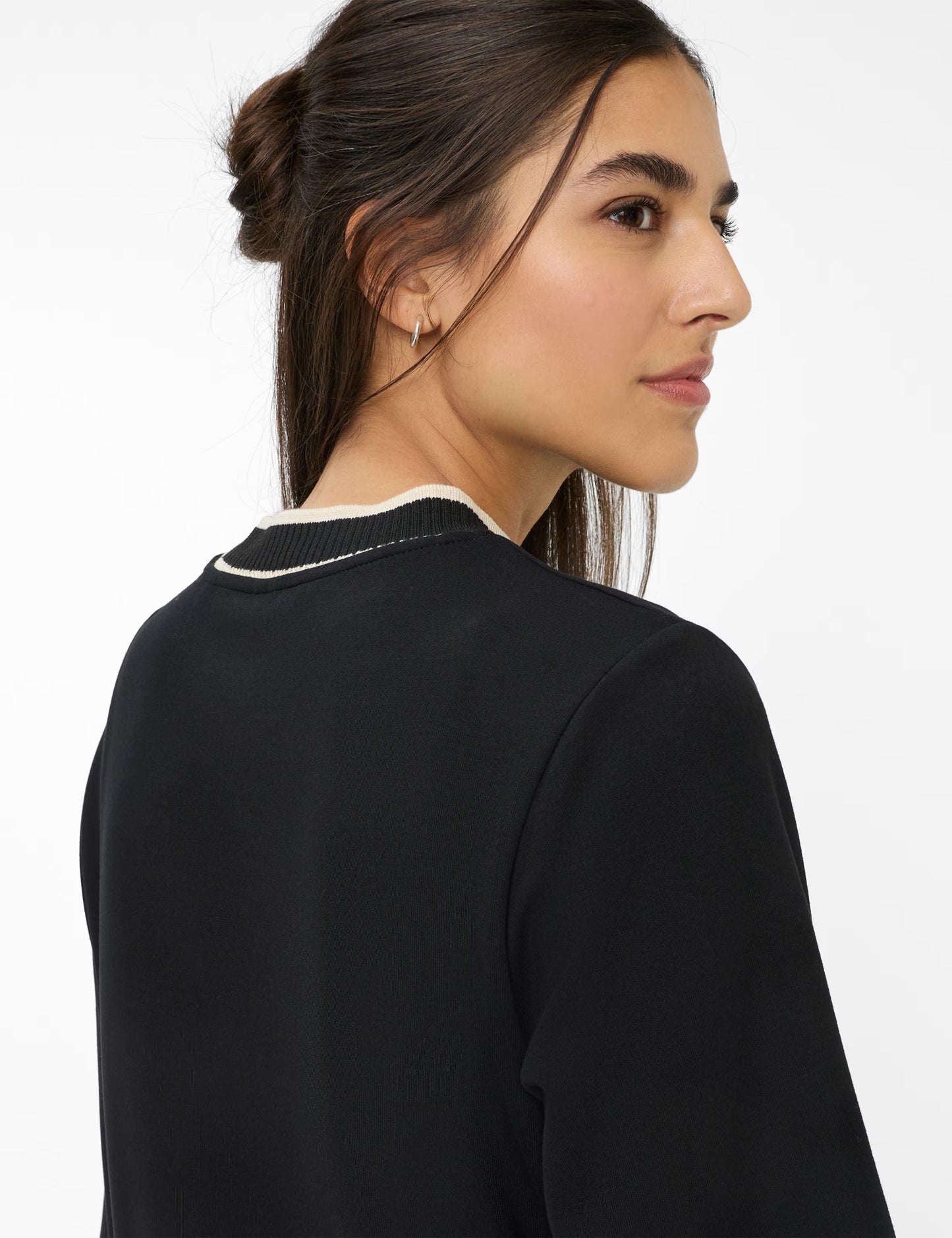 撞色飾邊高領休閒上衣