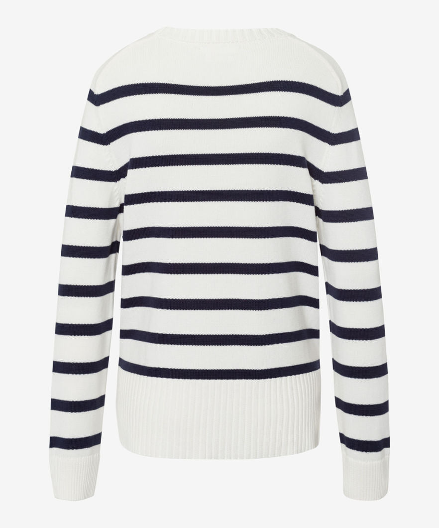 Pullover with Smart Horizontally Striped Look