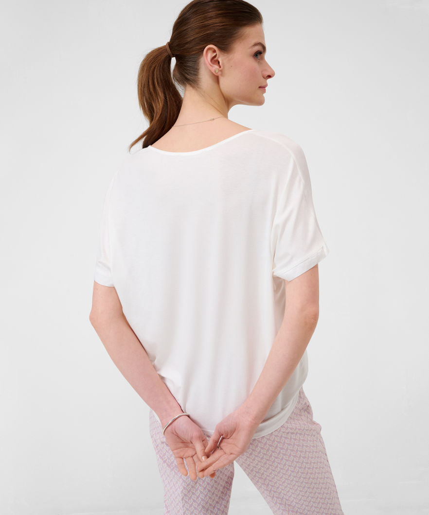 Shirt with Casual Feminine Look