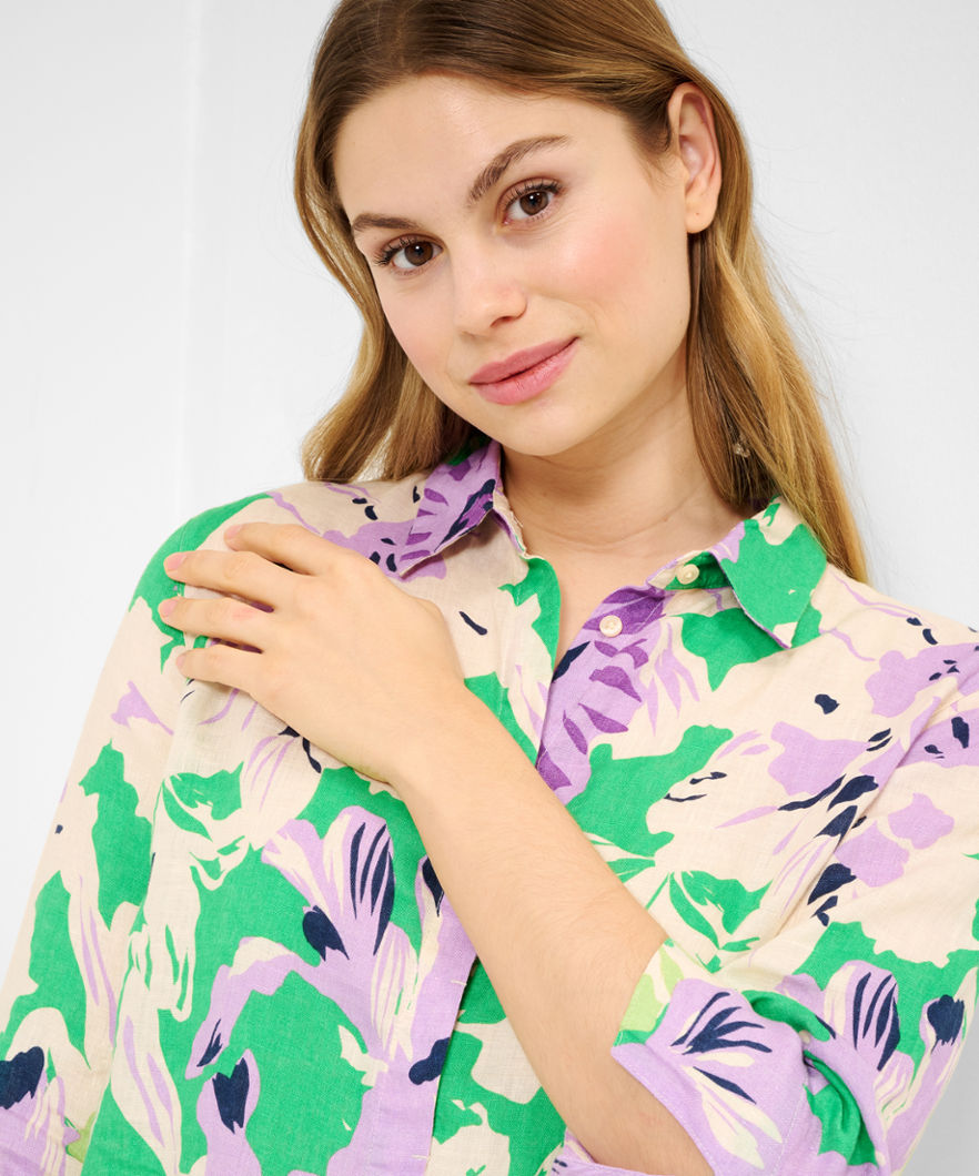 Linen Blouse with A Fashionable Print