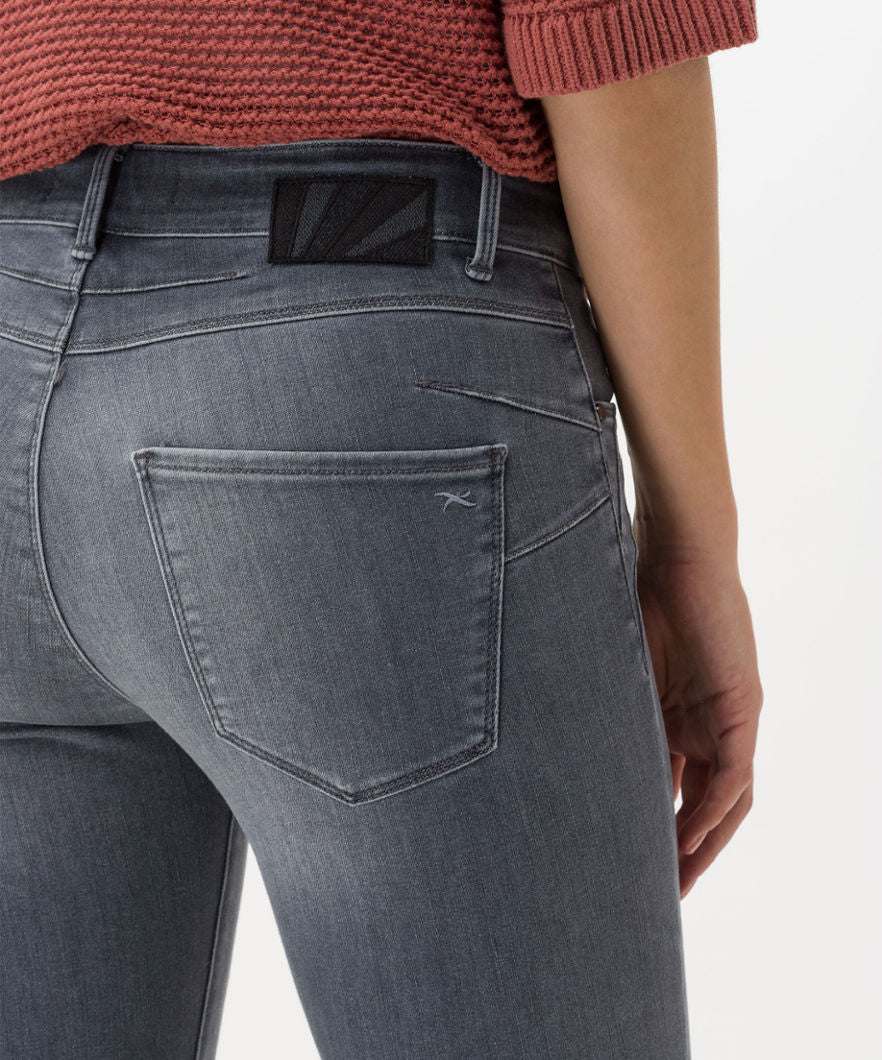 Tube Jeans in Super Stretchy Denim