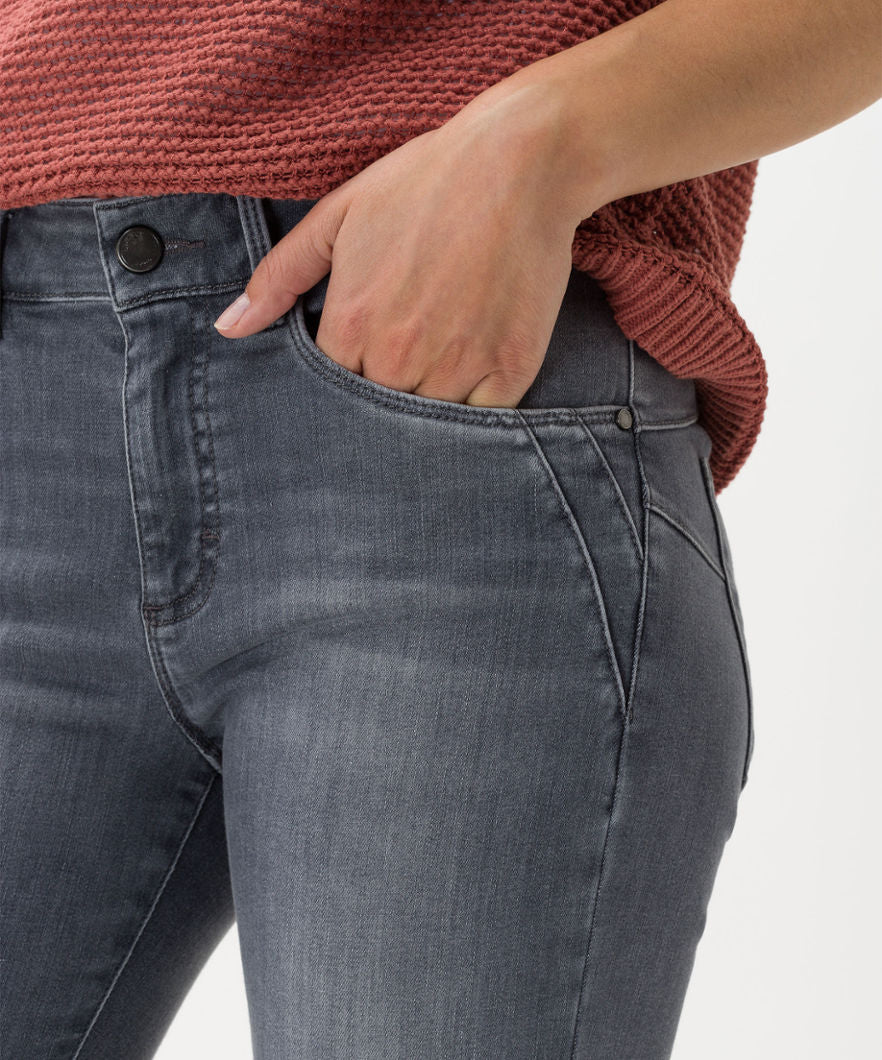 Tube Jeans in Super Stretchy Denim