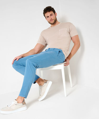 Ultra-elastic Slim Chinos