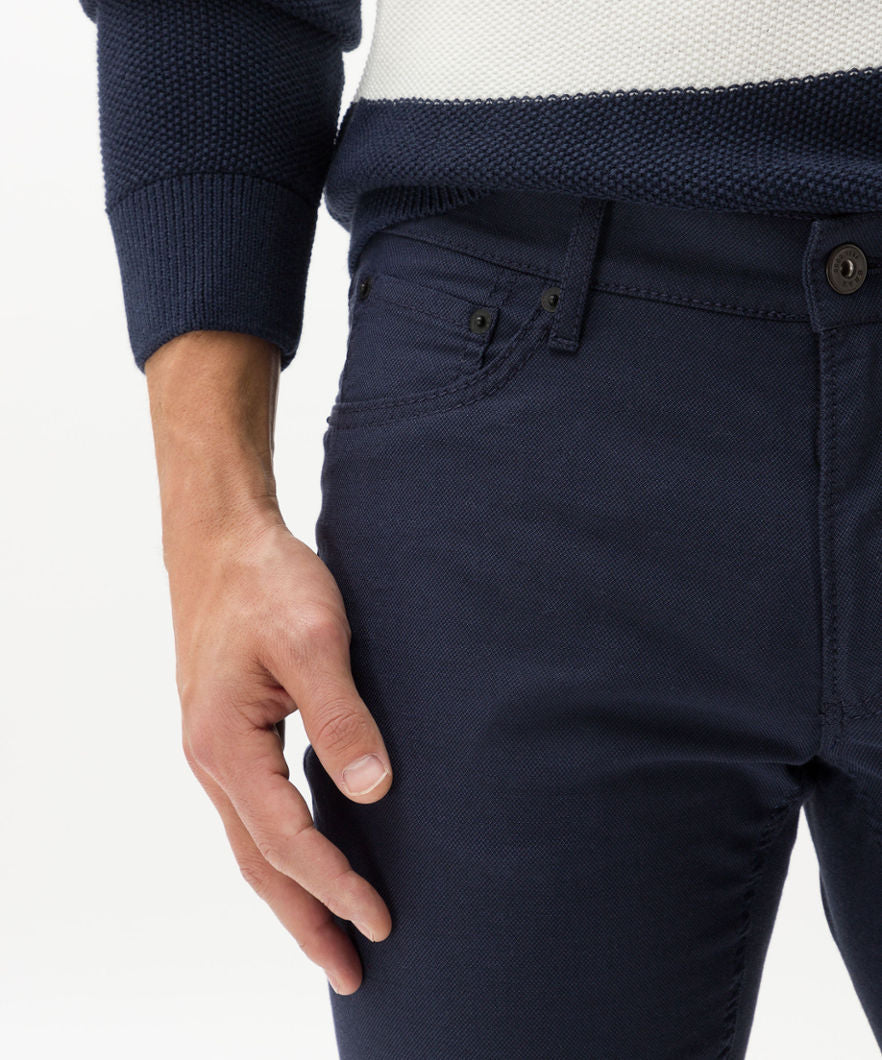 Five-pocket Pants in a Two-toned Look