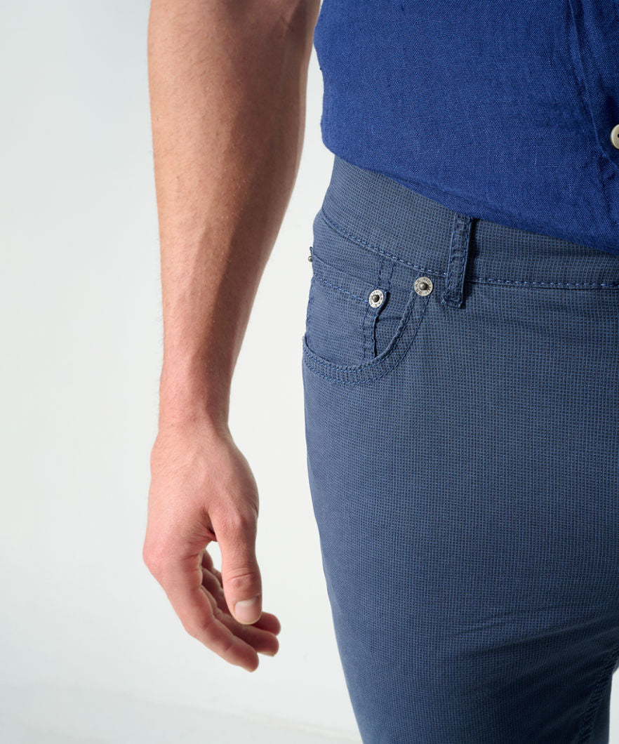 Five-pocket Pants in Modern Fit