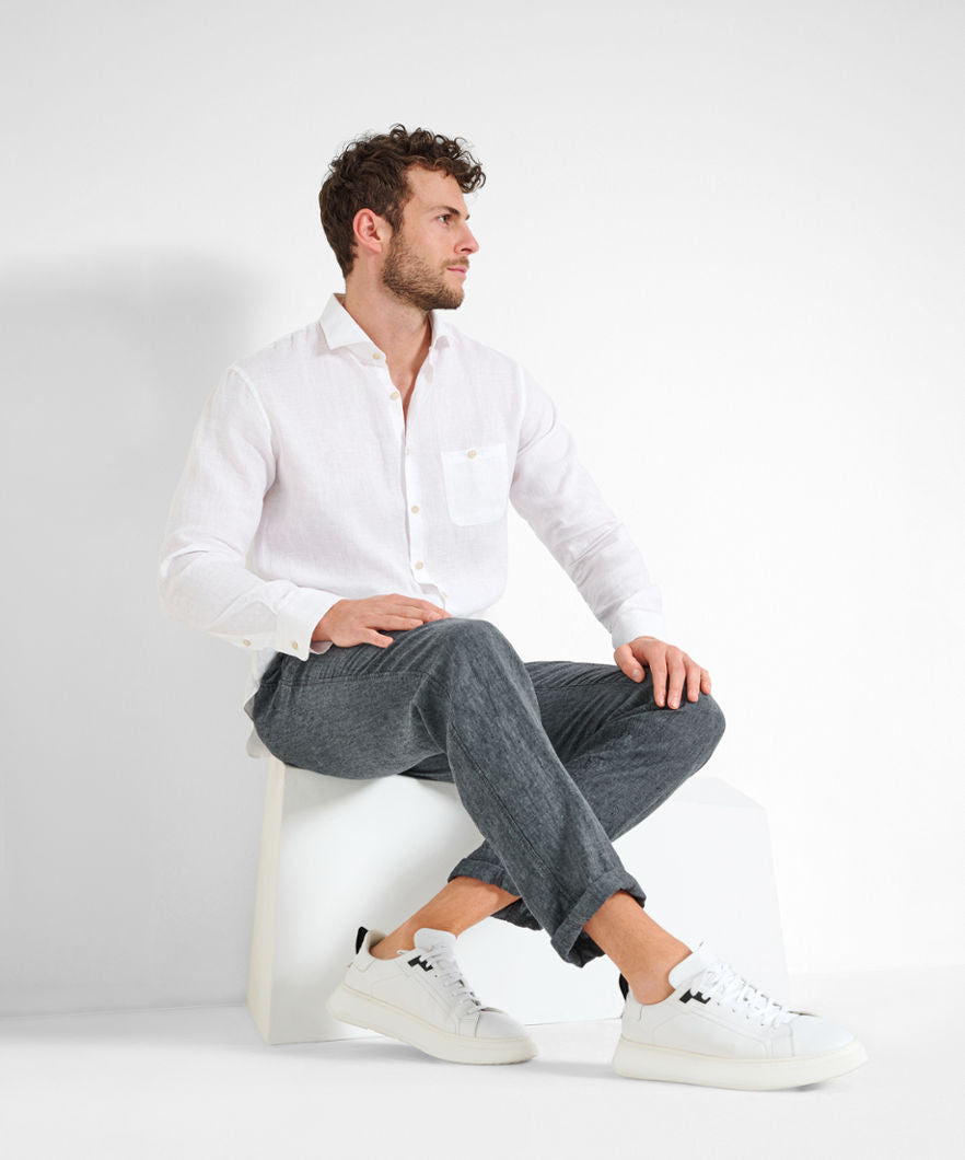 Chinos Made from Summer Linen