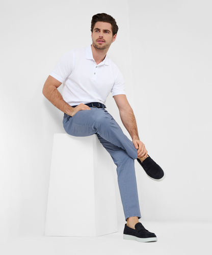 Slim Chinos Made from Hi-Flex Fibers