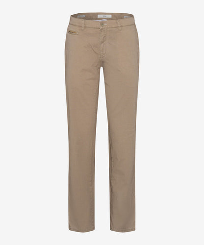 Slim Chinos Made from Hi-Flex Fibers