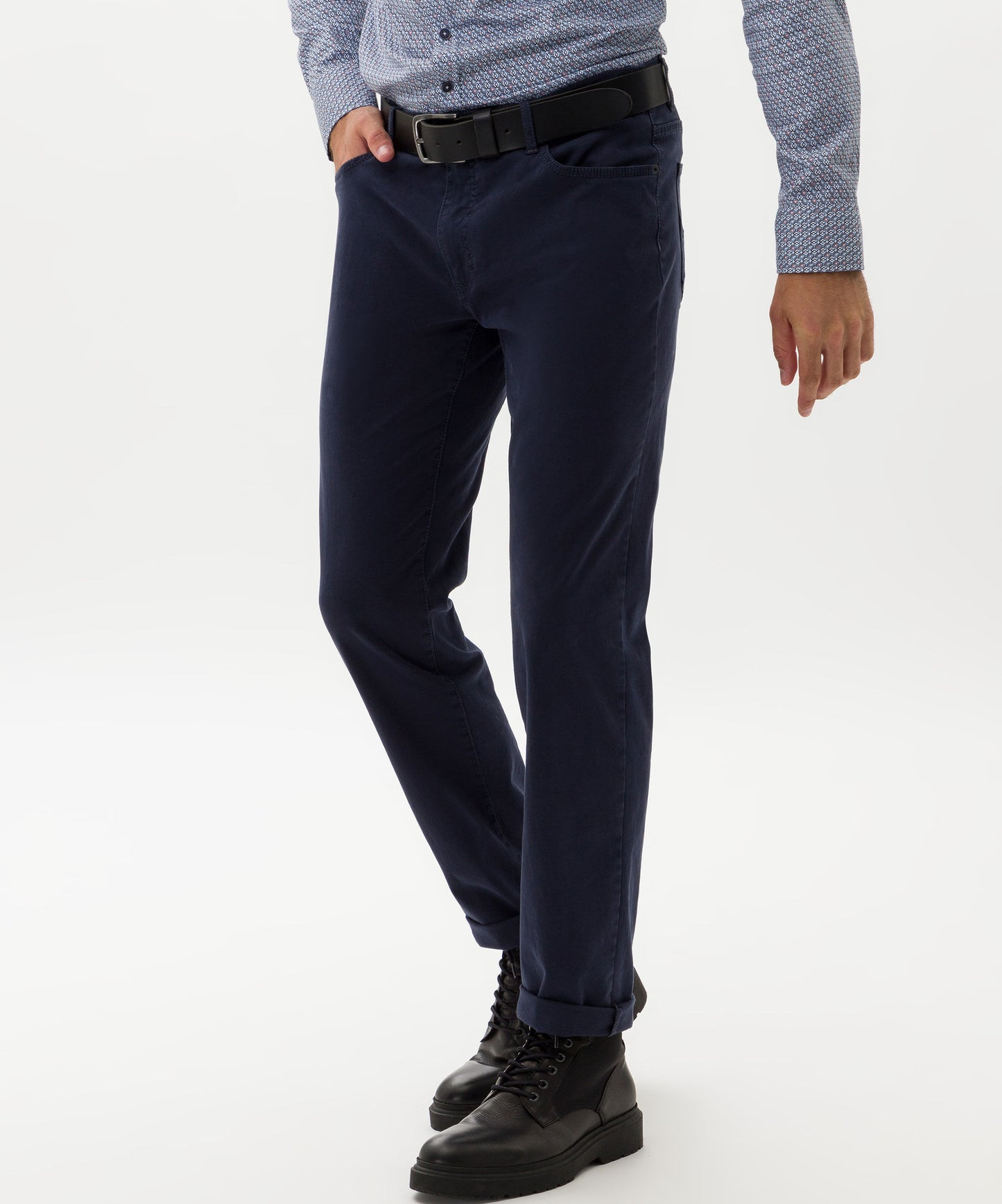 Marathon: Five-Pocket Pants in Straight Fit