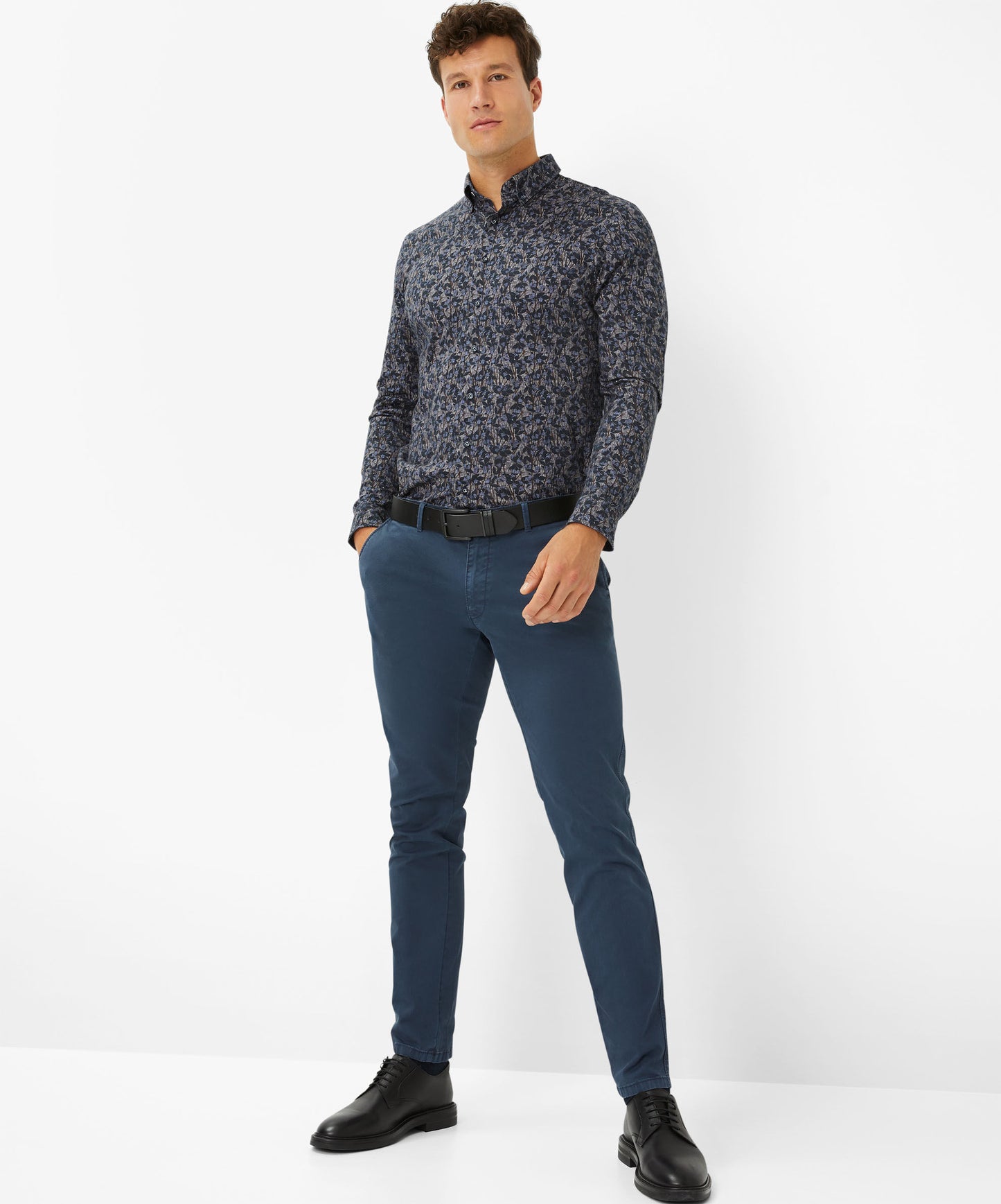 Triple Stone: Chinos in Slim Fit