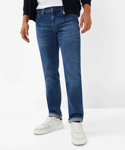 Denim: Five-pocket Jeans in Straight Fit