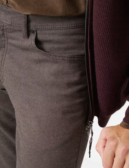 高彈面料修身長褲