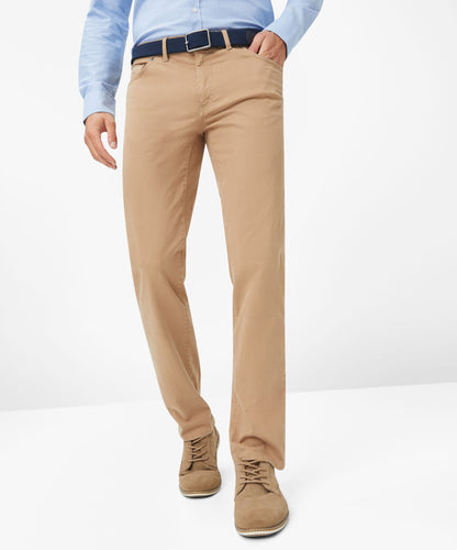 Marathon: Five-Pocket Pants in Straight Fit